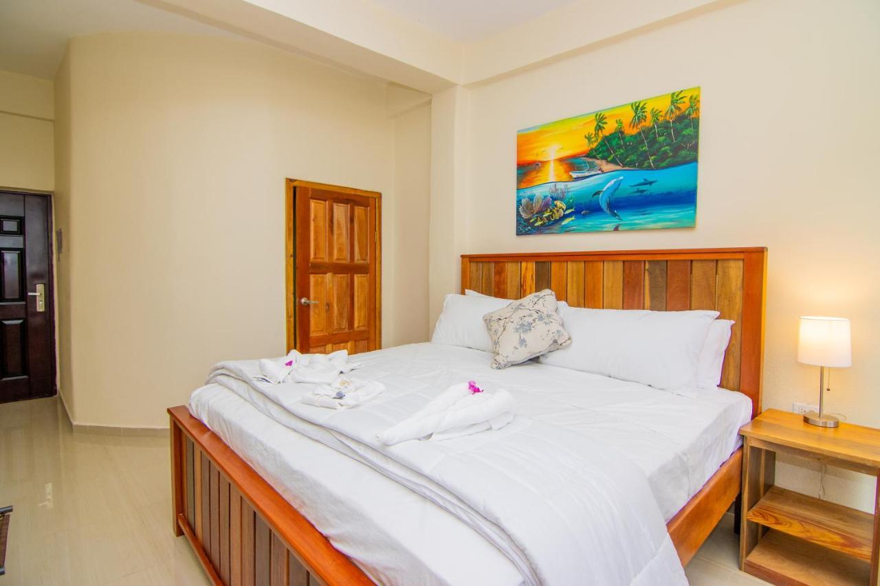 Tropical Palace Hotel San Pedro  Dış mekan fotoğraf