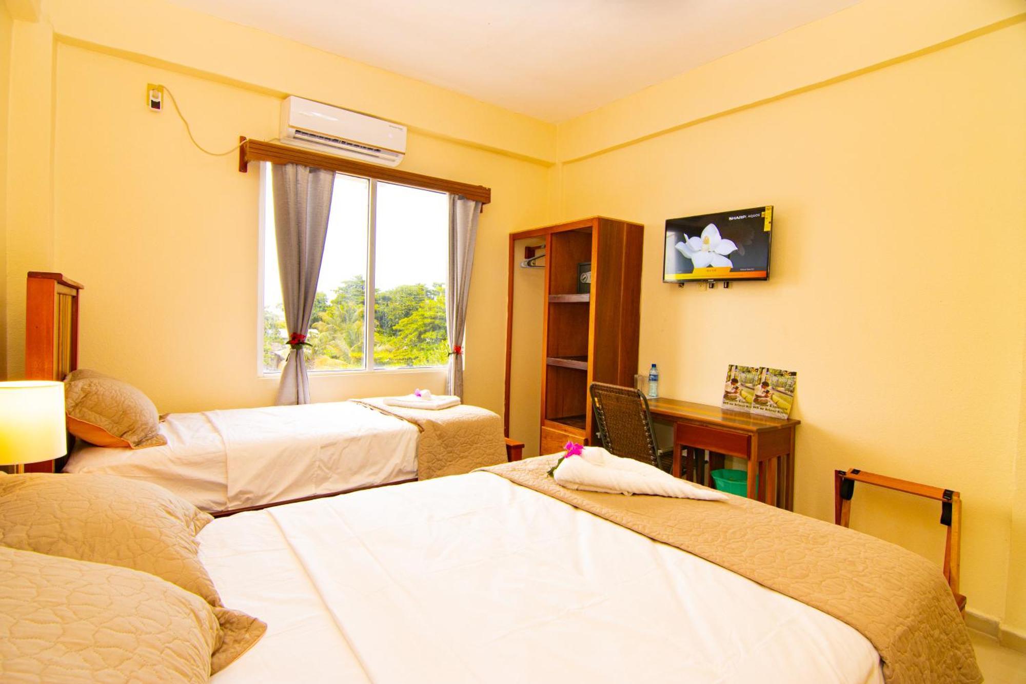 Tropical Palace Hotel San Pedro  Dış mekan fotoğraf