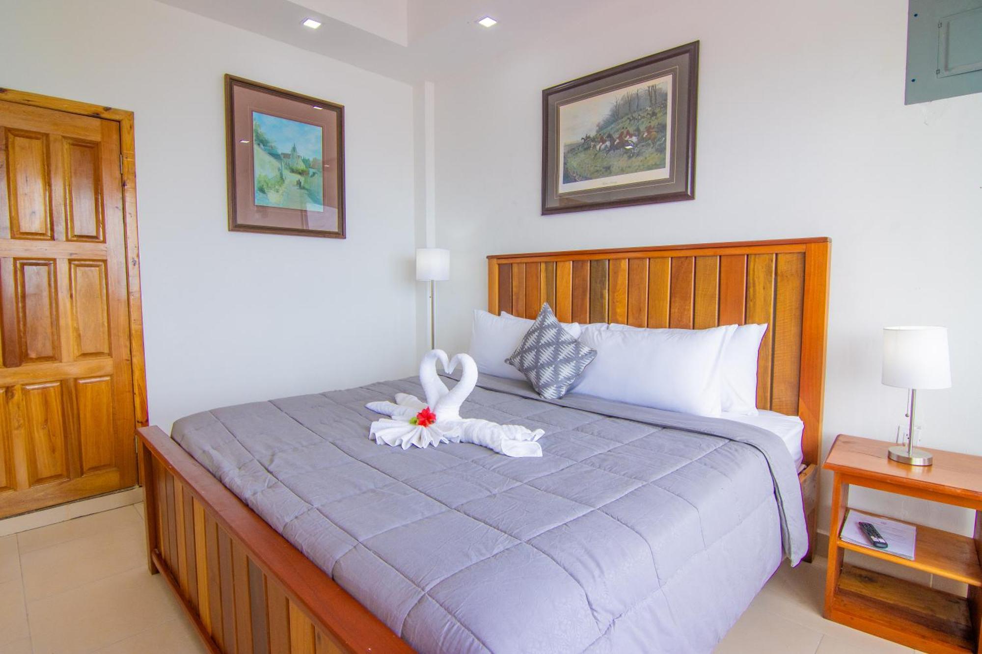 Tropical Palace Hotel San Pedro  Dış mekan fotoğraf